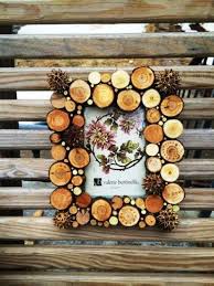 35 Ideen Zum Basteln Mit Holzscheiben Kreativ Und Naturnah Zu Weihnachten Dekorieren Wohnideen Und Dekoration Basteln Mit Holzscheiben Holzscheiben Kreativer Bilderrahmen