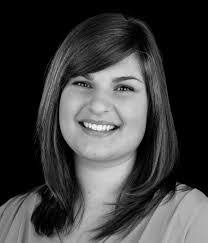 Leanne Shinnick's Instagram, Twitter & Facebook