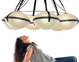 Aydinlatma Ve Dekor Dunyasindan Gelismeler Coralie Beauchamp Ten Resilles Sarkit Aydinlatma Lighting Design Tasarim Dekor Dec Aydinlatmalar Dekor Abajur