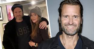 Martin Melin svarar på romansrykten med Sara Vargas