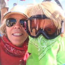 Laura Mango Art roadside gallery