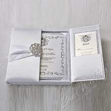White Silk Invitation Box Gatefold Invitation Boxed Wedding Invitation Invit Box Wedding Invitations Discount Wedding Invitations Wedding Invitations Diy