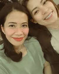 Happy birthday sayangnya aku @viv_viviane ❤️ Si paling baik hati, si paling  perhatian sm temen2nya, si selalu paling effort kalau ada acara, temen  cerita dan curhat aku yg selalu ada kapanpun dimanapun,