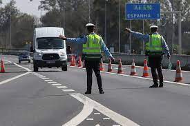 Le premier ministre espagnol a annoncé l'ouverture des frontières de l'espagne aux pays appartenant à l'espace schengen le 21 juin, à l'exception des frontières terrestres et fluviales avec le. Le Portugal Ferme De Nouveau Ses Frontieres Avec L Espagne Pendant 15 Jours Minimum Lisbob