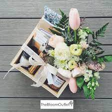 Tips For Buying Baby Hampers From A Baby Online Singapore Wedding Gift Boxes Diy Birthday Gifts Curated Gift Boxes