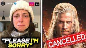 SUMMONERS WAR : Lora the Light Occult Girl