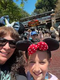 Frances Yamuni don't forget to reserve your spot. Coming up soon.🎨