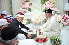 Pernikahan adalah tiada lain sebuah pengikatan perjanjian, ada sangat dianjurkan untuk siapapun yang hadir menyaksikan pernikahan tersebut untuk mengucapkan do'a untuk pengantin adapun lafadz do'a yang dianjurkan. Pkpb Nikah Di Masjid Kariah Masing Masing Utusan Digital