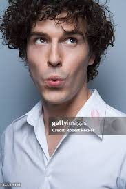 Robert Coller's Instagram, Twitter & Facebook