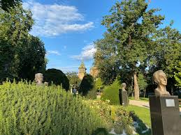 Viteza vantului, directia vantului, presiunea atmosferica, temperatura, umiditatea si vizibilitatea la calacea. Parcul Central Anton Von Scudier Parc Outdooractive Com