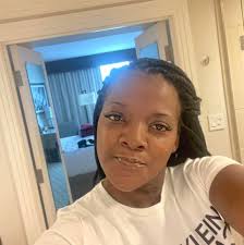 🚨BRIDGEPORT RESIDENTS WILL BE VOTING ON IF THE “CANDY CANE SMOKESTACK”  SHOULD BE DEMOLISHED OR PRESERVED❗️ 🧷 The 500-foot smokestack that rises  out of Bridgeport Harbor has long been a source of