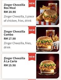 Kamu tim krispy atau krunchy nih kfc lovers?⁠ di menu baru burger ayam terbaru kfc, kamu bisa pilih. Kfc Zinger Stacker Box Meal