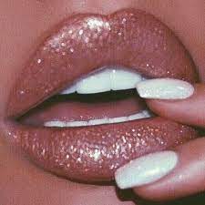 Apr 17, 2022 · it’s likely you will have seen people talking about lip flips on social media already. A Weekend Aesthetic Source Risqueaesthetics Glossbox Glossyboxus Glossymystery Subscriptionbox Beaut Aesthetic Makeup Boujee Aesthetic Wall Collage