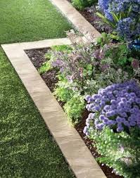 15 Spectacular Yard Landscaping Ideas And Flower Beds With Paver Borders Garden Edging Brick Garden Edging Front Yard Garden Design