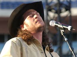 Pin By Arlene Breckler On Blake Shelton Blake Shelton Blake Shelton Long Hair Long Hair Styles
