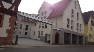 70 qm auf 2 ebenen verteilt, bodenbeläge laminat bzw. 4 Zimmer Wohnung Zu Vermieten Turmstr 29 97225 Zellingen Mapio Net