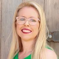 Kristie Adams's Instagram, Twitter & Facebook