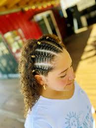 Braids in Puerto Rico 🇵🇷 happy holidays ☀️❤️ mysunnybraids.com