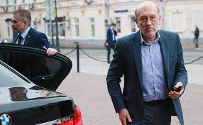 Последние твиты от alexander voloshin (@asvoloshin). Fond Aleksandra Voloshina Prodal Dolyu V Onlajn Butike Modnoj Odezhdy Biznes Rbk