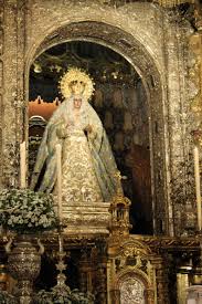 Vous proposer une petite revue de presse, avec des bonnes ondes dedans. Nuestra Senora De La Macarena Basilica De La Macarena Sevilla Manto De La Virgen Semana Santa Ave Maria
