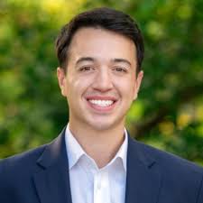 I am very pleased to announce that I will be joining the Strive team as a  Regional Sales Associate this June after my graduation from UNCW. For the  past year I have