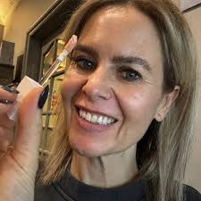 6 best eye primers for mature skin: tried and tested