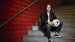 Ferran torres garcía (born 29 february 2000) is a spanish professional footballer who plays as a winger for premier league club manchester city and the spain national team. Fussball Auf Ein Hola Mit Fernando Torres