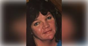 Amanda Littrell's Instagram, Twitter & Facebook