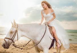 情色教主」出事！ 肋骨斷了兩根「比整形還痛」：連遺囑寫好了| 中天新聞網