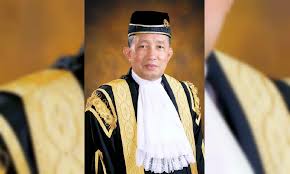 Dalam keadaan sedih dan dukacita saya dan. Charles Hector