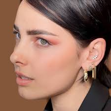 IL TEAM DI GOLDEN NEEDLE PRESENTA: ELISA ROSSINI