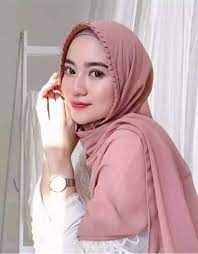 Perkembangan baju muslimah yang pesat memberikan ruang yang cukup longgar bagi para muslimah untuk berkreasi dan tampil lebih percaya diri. Hijab Pashmina Lipat Ceruty Baby Doll Jilbab Pashmina Instant Kcb Ceruty Babydoll Kerudung Pashmina Kcb Lipat Kerut Hijab Terbaru Trend Produk Terbaik Termurah Model Terbaru Warna Terlengkap Lazada Indonesia