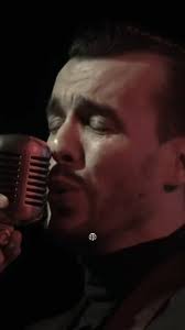 Cem Adrian'ın sıra dışı "Summertime" performansı:, 💫 @cemadrian, #sanatçı  #sanat #müzik #şarkı