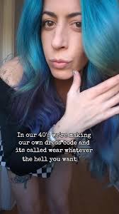 The over 40 dress code is wear whatever makes you feel happy and confident!  #converse #docmartens #edgychic #grungemomoutfits #edgyfeminineoutfits  #edgymomaesthetic #edgymomstyle #altmomaesthetic ...