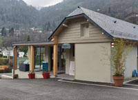 Vous pouvez également nous joindre au 02 53 04 00 89. Camping Cauterets Camping Hautes Pyrenees á Caravaneige Les Gleres