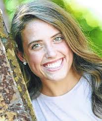 Candidates vie for king, queen crown