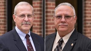 El libro que destapa qué es cierto en la serie 'Narcos': "el 30% era  verdad, lo demás licencia artística”