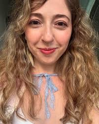 Nicole Sylvia's Instagram, Twitter & Facebook