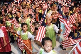 Nasib baik stadium tu dekat je dengan kolej kdo, jalan kaki pun boleh tapi. Galeri Anugerah Perkhidmatan Cemerlang Album Majlis Sambutan Hari Malaysia Sempena Sambutan Hari Kebangsaan Tahun 2017 Di Kompleks Sukan Kota Kinabalu Sabah Image Majlis Sambutan Hari Malaysia Sempena Sambutan Hari