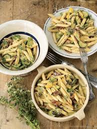 Beautiful Courgette Carbonara Jamie Oliver Pasta Recipes Recipe Recipes Food Italian Recipes