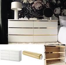 Mit Goldfolie Wirkt Die Kommode Viel Individueller Goldfolie Individueller Kommode Wirkt Ikea Ideen Mobel Zum Selbermachen Zuhause Diy