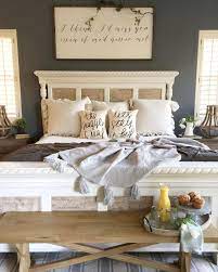 Rustic Farmhouse Master Bedroom Design Decor Ideas 26 Remodel Bedroom Home Decor Bedroom Farmhouse Style Master Bedroom