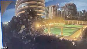 Miami beach police say the partial collapse of the apartment building on 88th & collins happened just before 1 a.m on the ocean side. X1u1crccpx1 Xm