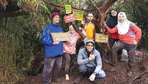 Mendaki gunung di karangasem ini memang akan memberikan pengalaman rekreasi alam petualangan istimewa sepanjang liburan di pulau bali. Terlupa Cabaran Apabila Di Puncak