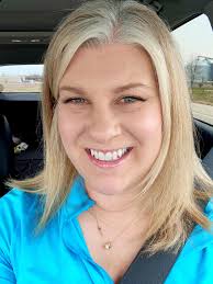 Hey everyone! I want to hear your craziest client stories/dilemmas! I run a  podcast with Lis LashLife and at the end of every episode we read out a  question, story, or dilemma -