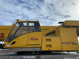 Grove GMK5225 All Terrain Crane