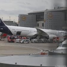 Germany: Lufthansa plane suffers nose gear collapse