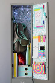 22 Diy Locker Decorating Ideas Organizing Tricks School Locker Decorations School Locker Organization Diy Locker