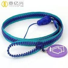 As well as reducing stress, you will have a lot more choice and often at a much lower cost. How Do We Choose A Resin Zipper Lanyard