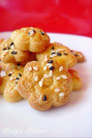 Minty S Kitchen Salted Egg Yolks Cookies Egg Yolk Cookies Salted Egg Yolk Cokies Recipes
